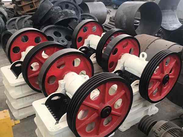 履帶式移動(dòng)式破碎機(jī)哪家便宜